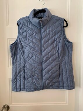 32 Degrees , David Peyser down Light Blue lightweightQuilted Women's Puffer Vest